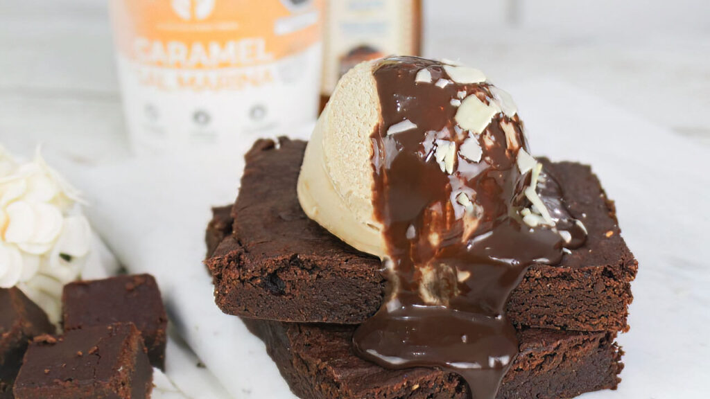 Brownie con helado